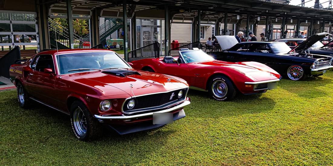 1969 Mach 1 Mustang and C3 Corvette